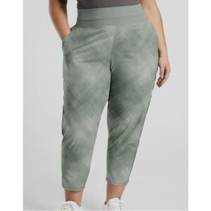 Athleta Nolita Slim Tapered Printed Crop Pant women's size 20 NEW NWT